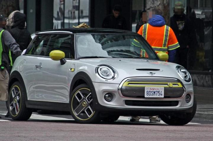 英伦小钢炮MINI Cooper，操控传奇乐比跑车